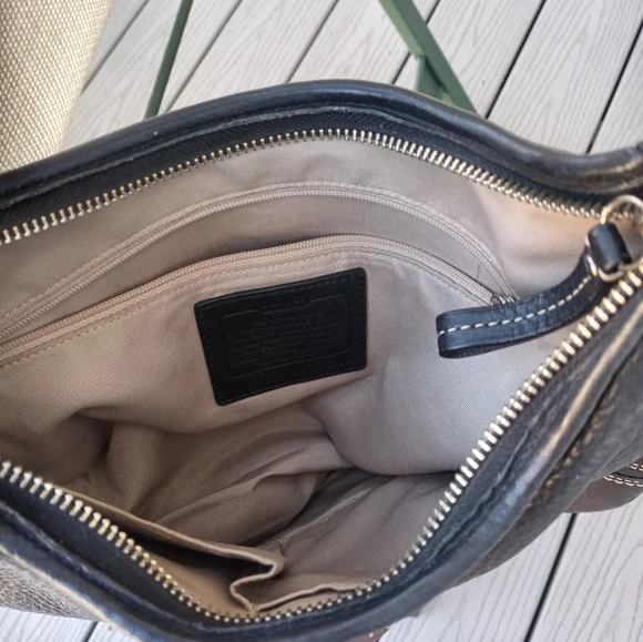 Coach Handbag - Picture 8 of 10